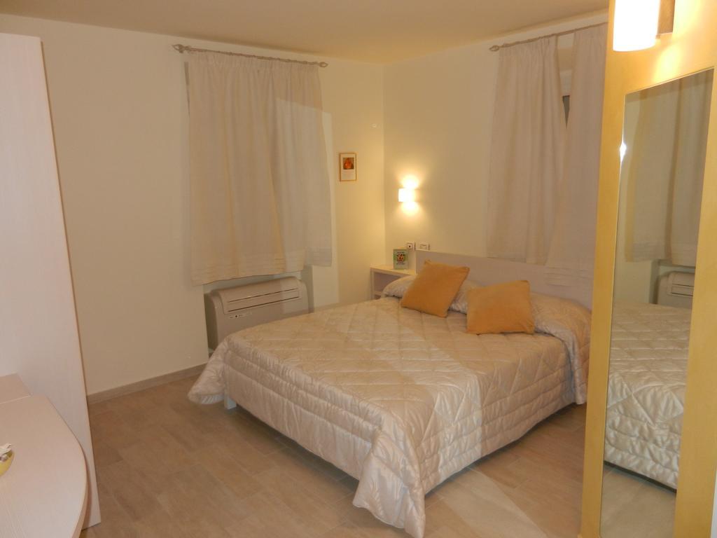 Affittacamere Le Tre Sorelle Sirolo Chambre photo